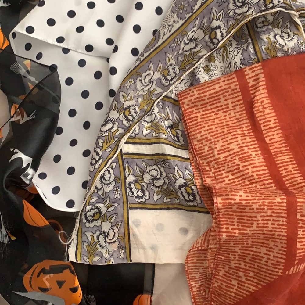 Think autumn 🍂. Bundled set of 4 scarves.